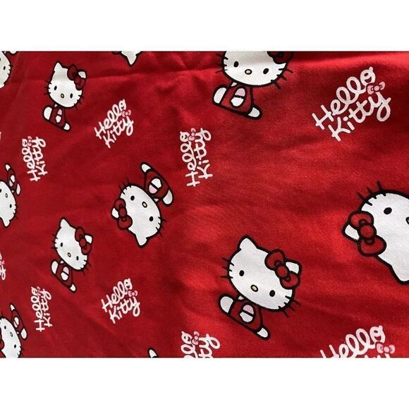 Hello Kitty All Over Red Crewneck Sweatshirt Women’s Sz XL NEW No Tags Bioworld - Picture 9 of 9